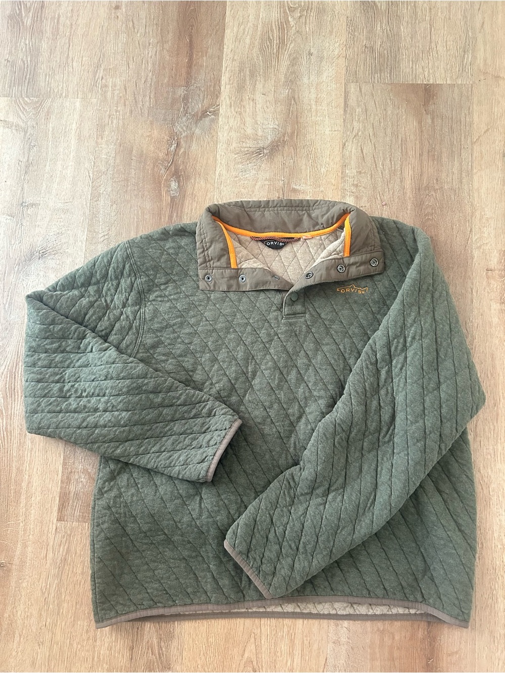 Orvis Quilted trout bum  Pullover Jacket in Olive Green